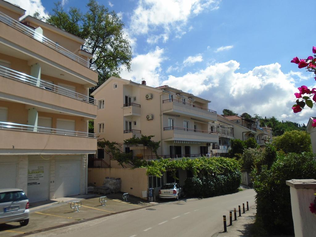 Apartments Kanli Kula ヘルツェグ・ノヴィ エクステリア 写真